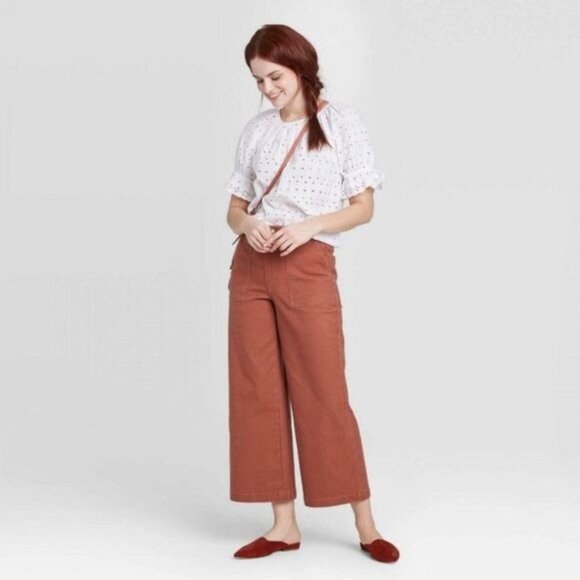 Universal Thread Short Sleeve Round Neck Eyelet Top New - Picture 3 of 6